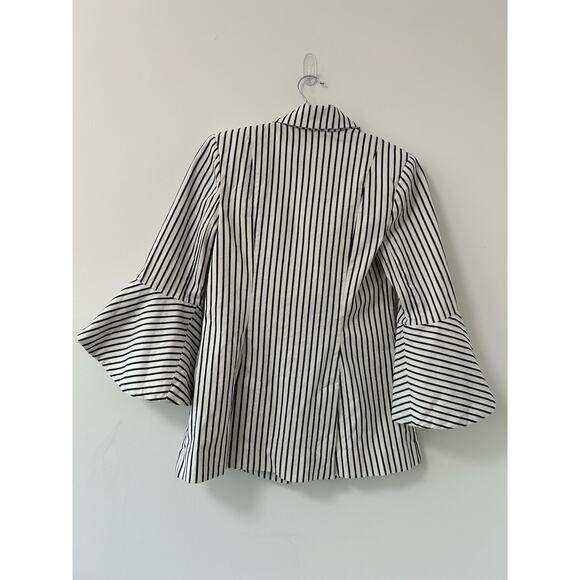 CAbi Jacket Womens 4 White Navy Pinstripe Striped Bell Sleeve Blazer Style 5295 - Picture 5 of 10